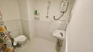 Bangrak house 200 meters near BTS SaphanTaksin in city