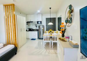 Puerto Princesa Palawan Twin-Beds Rentals with FREE Swimming Pool and Gym - B2 5Diamond