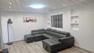 Appartement cozy et confort avec JACUZZI proche CDG Parc Astérix Chantilly Paris