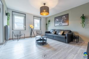 Appartements 1 STUDIO & 5 APPTS - 1 a 4 lits - 1 a 7 pers - max 31 pers - 1 immeuble - Confort, Flexibilite ------ ENGLISH - 1 STUDIO & 5 APTS - 1 to 4 beds - 1 to 7 guests - up to 31 - same building -- Cattenom : photos des chambres