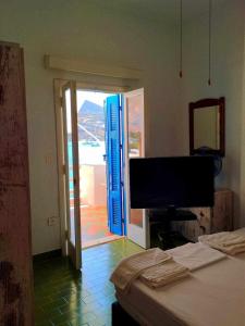 Salty House at Vathi Sifnos