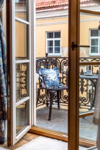 Castle Street Retreat, 19