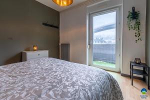 Appartements 1 STUDIO & 5 APPTS - 1 a 4 lits - 1 a 7 pers - max 31 pers - 1 immeuble - Confort, Flexibilite ------ ENGLISH - 1 STUDIO & 5 APTS - 1 to 4 beds - 1 to 7 guests - up to 31 - same building -- Cattenom : photos des chambres