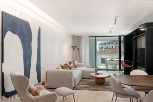 Savoy Insular V by An Island Apart