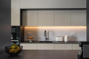 Savoy Insular V by An Island Apart