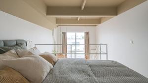 Cozy & Stylish Loft near the city center