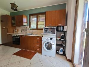 Casa Carini - Villa Vacanze sul Mare con piscina idromassaggio