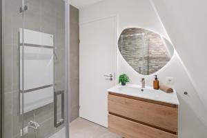 Unique penthouse near city center and Park