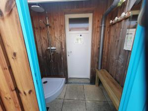 Chalets Cabane des randonneurs, jardin, Bassin d-Arcachon : photos des chambres