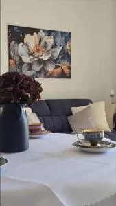 Apartamenty EverySky Kowary, Blue z widokiem na góry i windą - Ковари