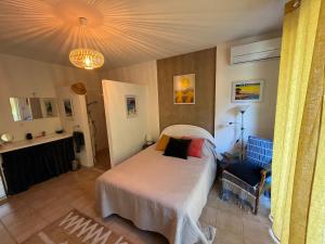 Villa avec piscine vue mer 4 chambres à Saint-Clair Le Lavandou