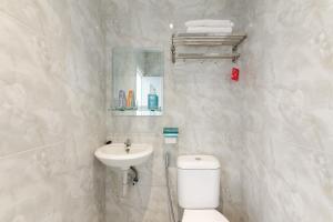 Sans Hotel La Vida Malang