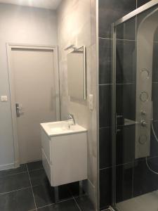 Appartements Appartement 220m2 15P avec Sauna, hyper center Luchon : photos des chambres