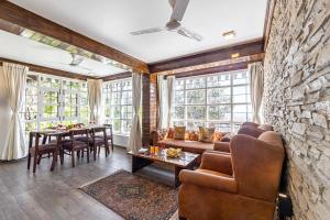 Alaya Stays Farsauli 1 - Pet friendly 3 BHK Hillside Getaway with Gazebo & Balcony