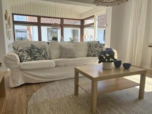 Centralt och mysigt boende i Tomelilla