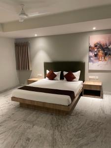 Hotel The Crest