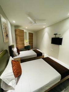Hotel The Crest
