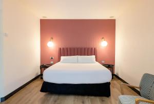 Suite Junior with Hot Tub room in La França Travellers Adults Only