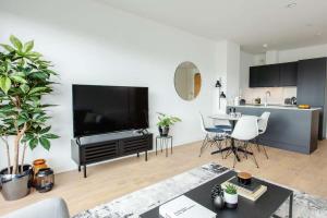 Coopers Cross Two by Dublin At Home