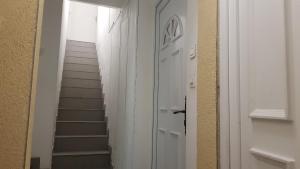 Appartements Entire apartment 62 m2 3 rooms 1st floor : photos des chambres