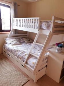 Bay Tree Cottage - cosy home near beach