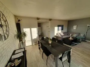 Clock Apartment proche Quai d 'Seine et du center - Canteleu