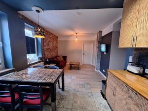 Oerlinghausen, Gesamte stilvolle Wohnung, 3 Schlafzimmer, 4 Betten