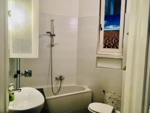 Unique and stylish downtown apartment