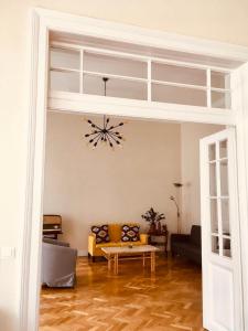 Unique and stylish downtown apartment