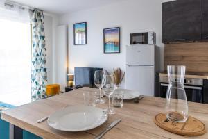 Appartements Flambant neuf sur le port avec parking : photos des chambres