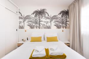 TMS Veramar2, Seafront, AC, Pool & Parking