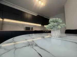 Просторі апартаменти у новобудові вул Вашингтона - Vynnyky