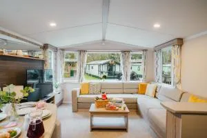 Beautiful 3bed Caravan on Windermere - on White Cross Bay Holiday Park - Troutbeck Bridge