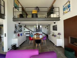 Villas Sejour Raffine et Confortable a Magnac Bourg : photos des chambres