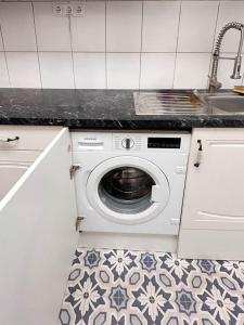 Very Accessible, Cozy and Old Abode but Gold in the heart of the City
