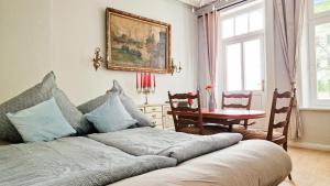 Very Accessible, Cozy and Old Abode but Gold in the heart of the City