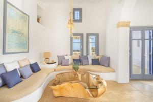 Seaside 5BDR Bliss in Mykonos