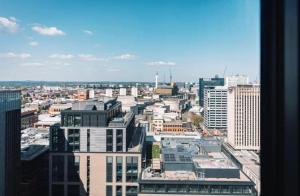 City Centre Appt-Sleeps 5-Free Parking & Free Wifi