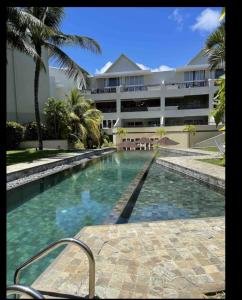 2 bedroom Coastal Appartment 50 m walk to the beach