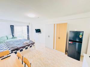 Ocean Breeze Studio 31