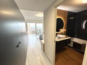 Chill Out Studio Jacuzzi & Sea Views