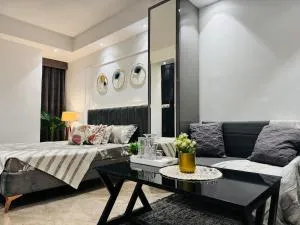 luxury private studio In Zirakpur - Ghaggar
