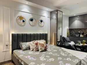 luxury private studio In Zirakpur