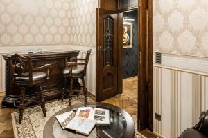 Exclusive Royal Apartments