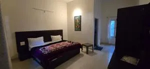 Hotel City Center - Bhowāli