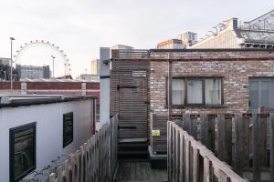 Flat with London Eye view Big Ben Westminister LM4