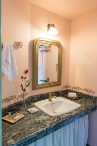 Akakia - Stone maisonette with Spectacular view for two or family