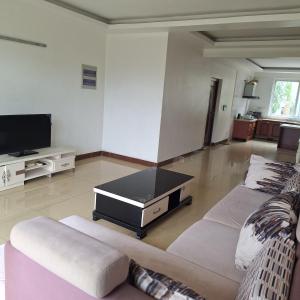 Modest R&R H Appartment