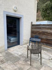 Hotels Auberge les Galets : Chambre Double - Vue sur Piscine