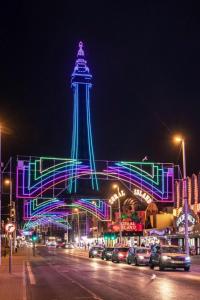 Oak Suite - 2 Bed - Sleeps 4 - Central Blackpool